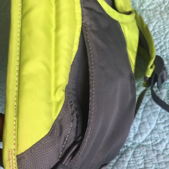 CamelBak hydration Pack 50 oz - Picture 4 of 6